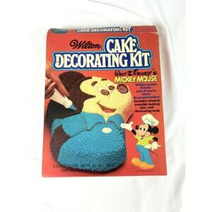 Vintage Wilton Walt Disney Mickey Mouse Baking Cake Pan 2105-3718